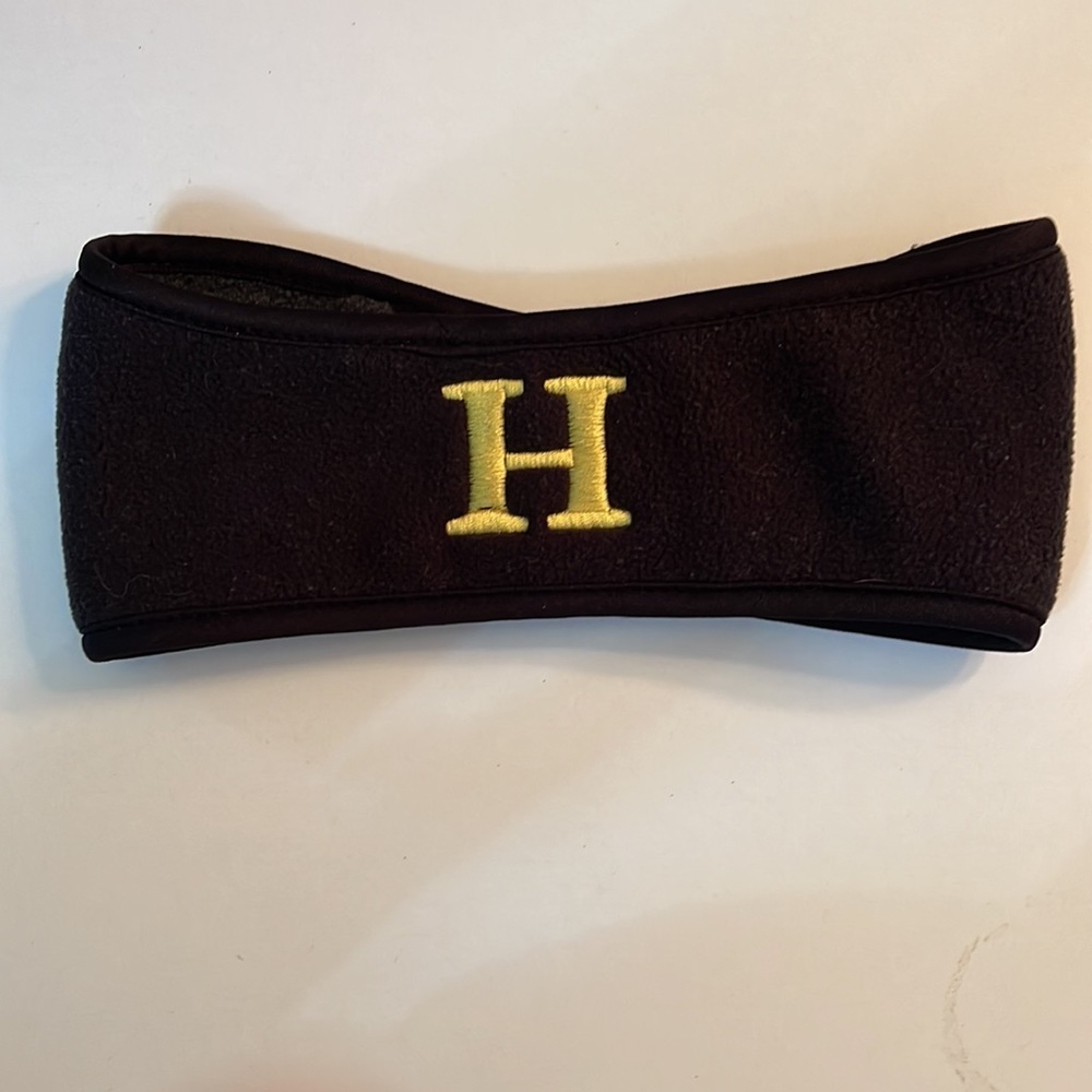 D27 Black Ear warmer